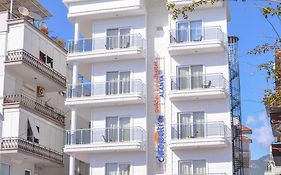 Cleopatra Golden Beach Hotel  4*